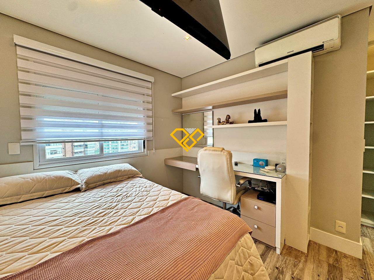 Apartamento para aluguel no Embaré: Suíte 1