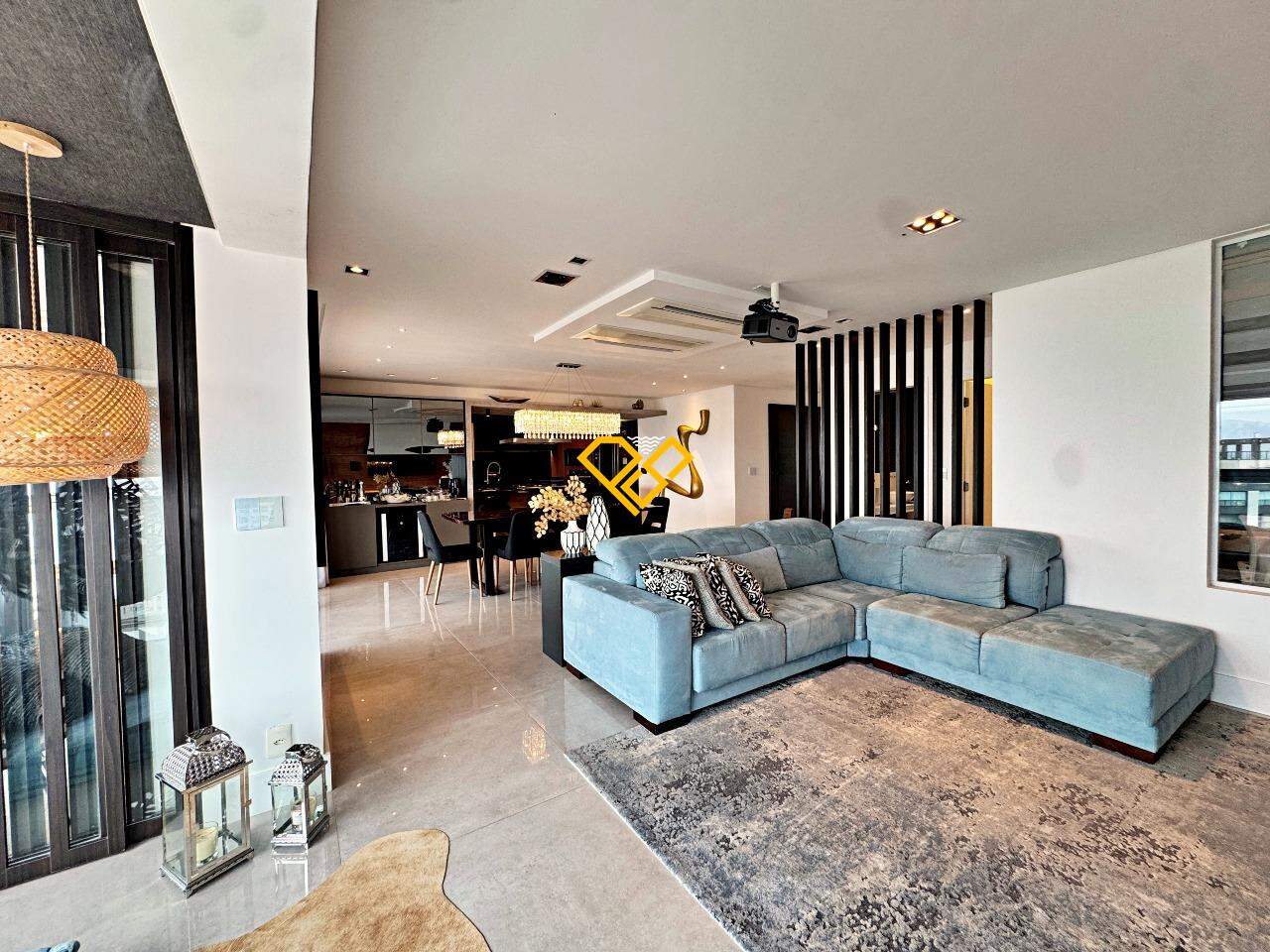 Apartamento para aluguel no Embaré: Sala