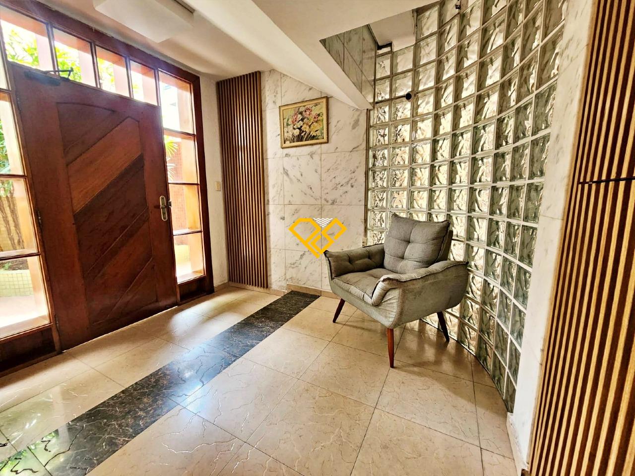 Apartamento à venda no Gonzaga: Hall social do condomínio