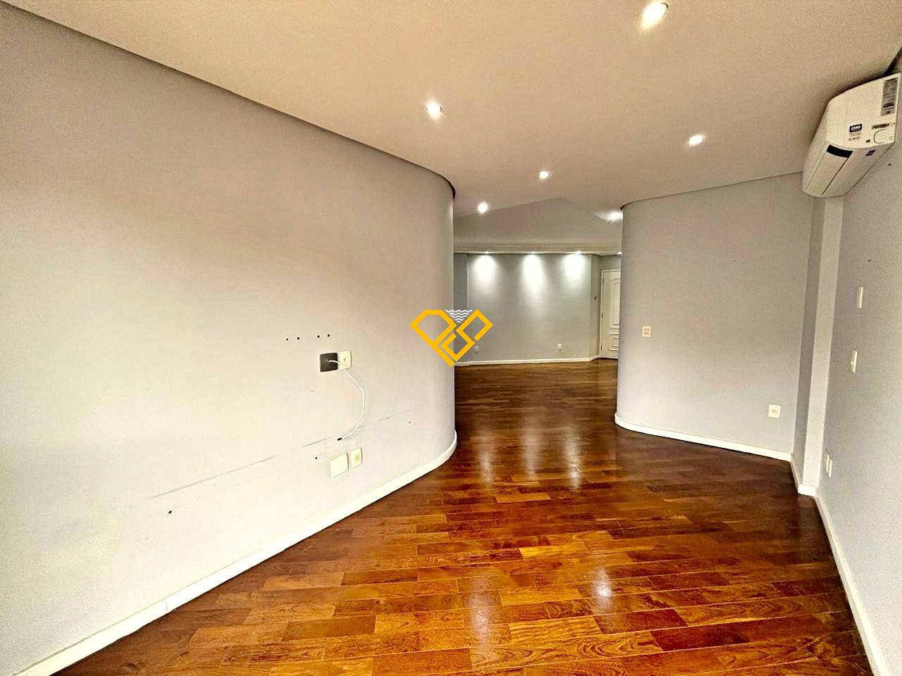 Apartamento para aluguel no Ponta da Praia: Sala