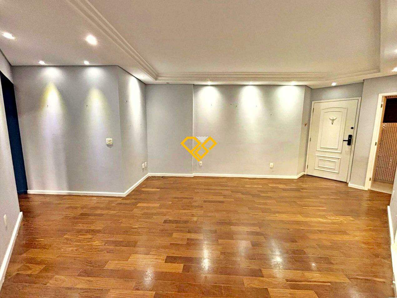 Apartamento para aluguel no Ponta da Praia: Sala