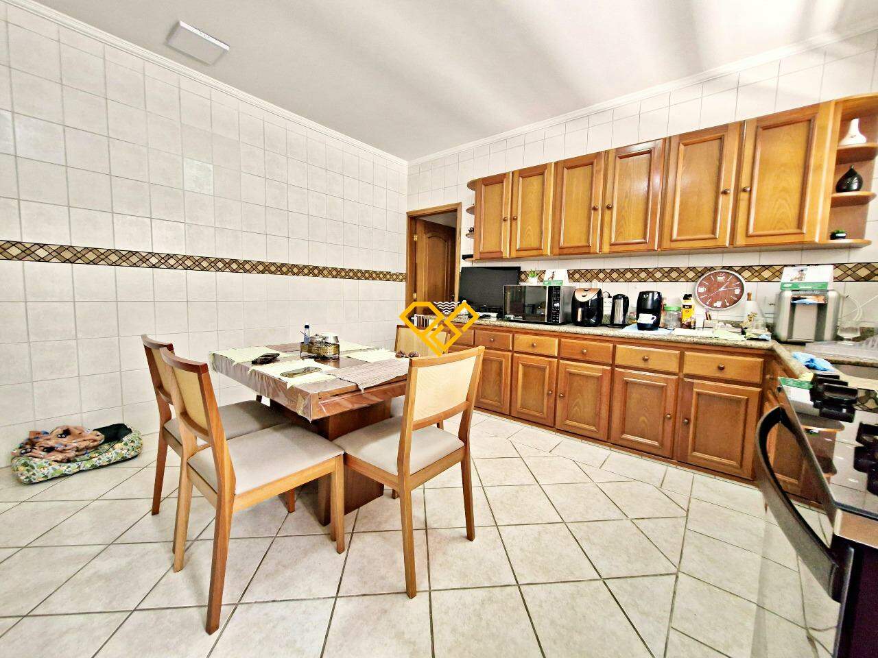 Sobreposta Alta à venda no Embaré: Cozinha