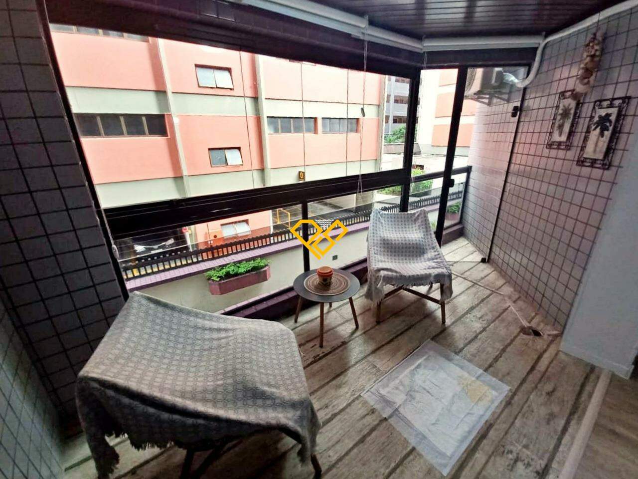 Apartamento à venda no Aparecida: Varanda