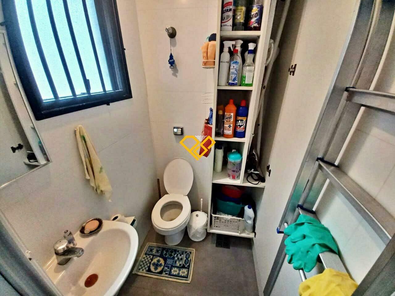 Apartamento à venda no Aparecida: Wc de serviço