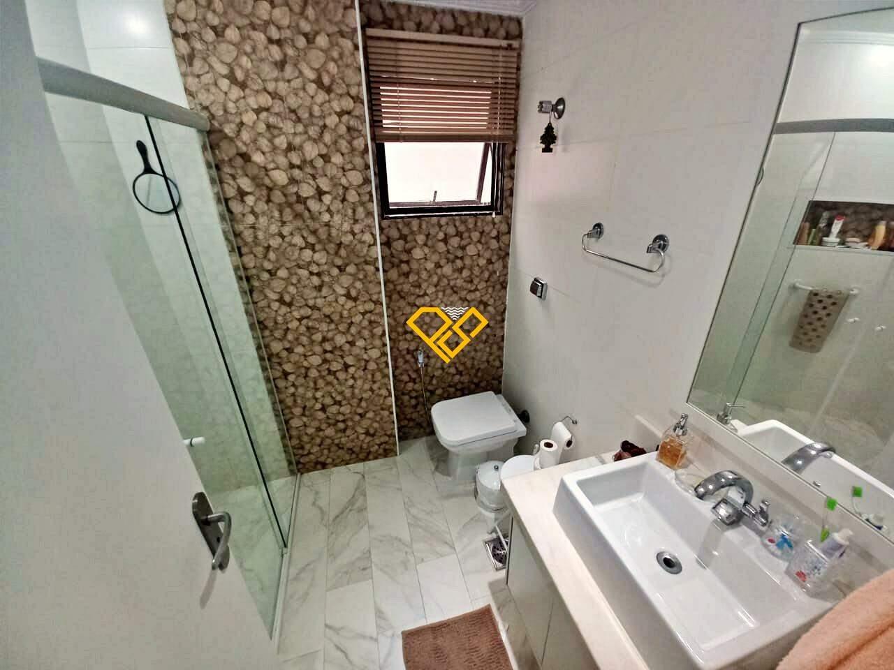 Apartamento à venda no Aparecida: Wc suíte