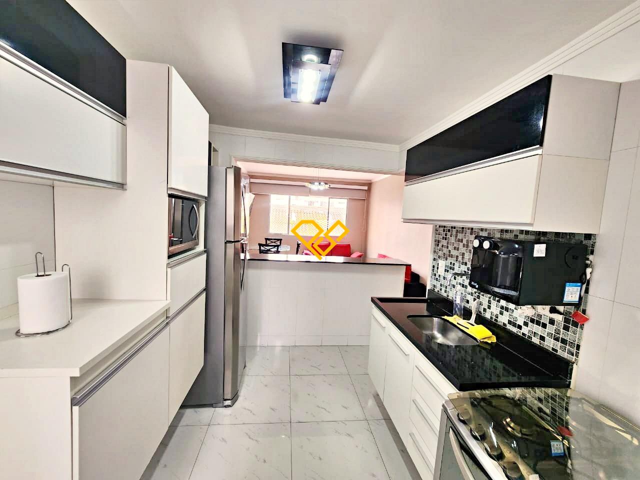 Apartamento à venda no Gonzaga: Cozinha