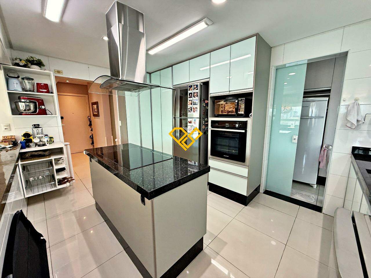 Apartamento à venda no Gonzaga: Cozinha