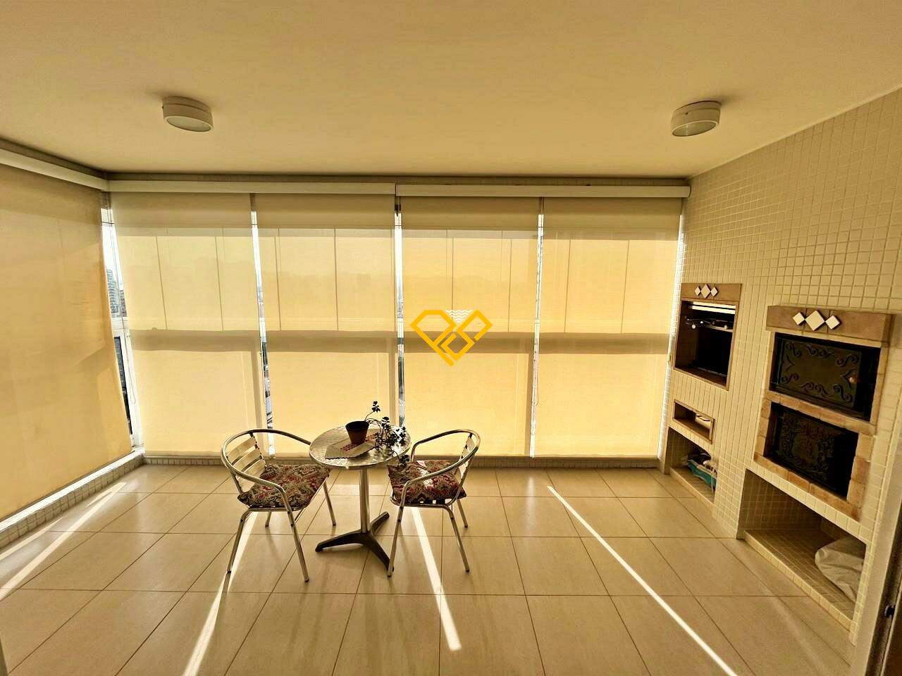 Apartamento à venda no Ponta da Praia: Varanda