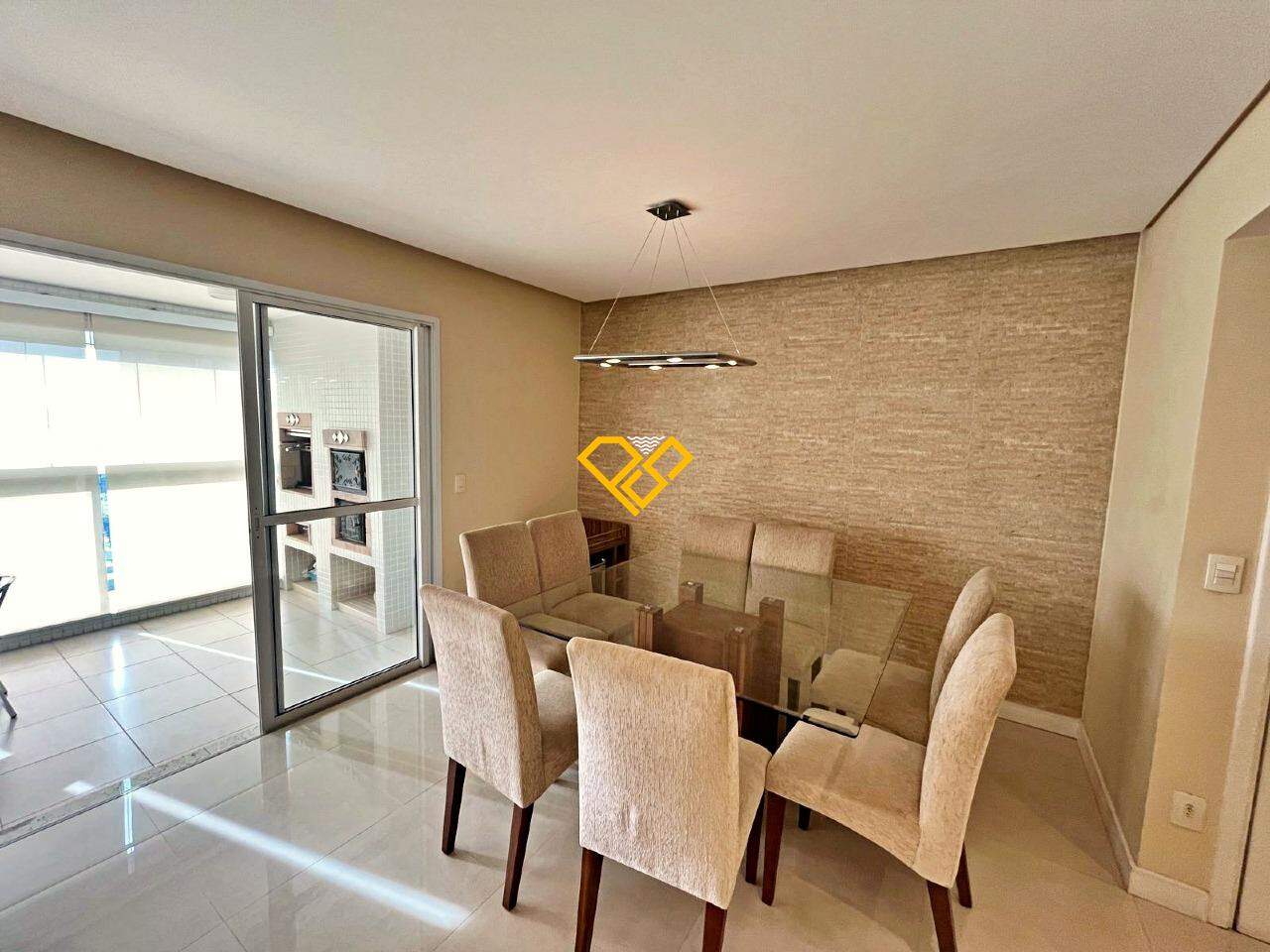 Apartamento à venda no Ponta da Praia: Sala