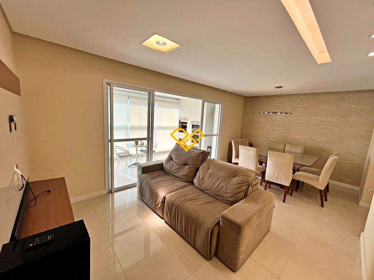 Apartamento à venda no Ponta da Praia: Sala