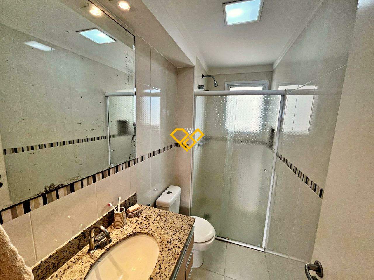 Apartamento à venda no Ponta da Praia: Wc social