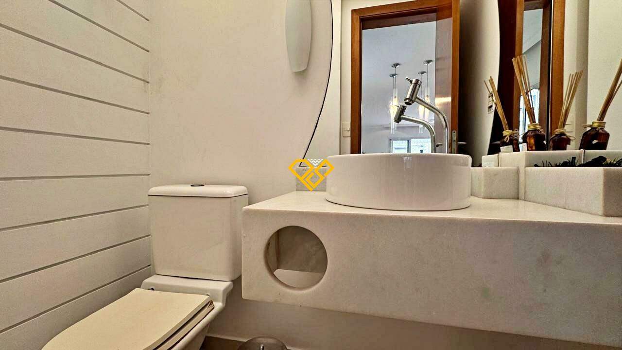 Apartamento à venda no Gonzaga: Lavabo