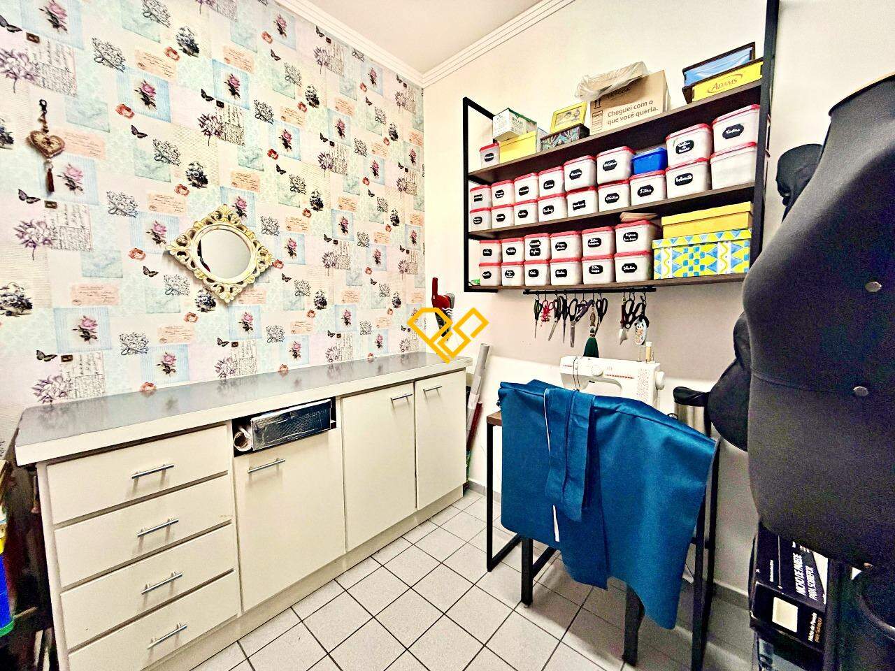 Apartamento à venda no Pompéia: Dependênica