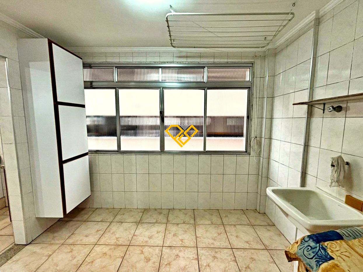 Apartamento à venda no Gonzaga: Área de serviço