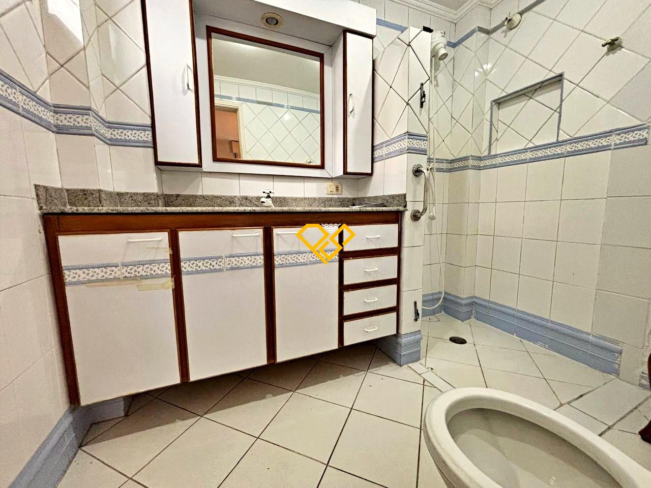 Apartamento à venda no Gonzaga: Wc suíte 1