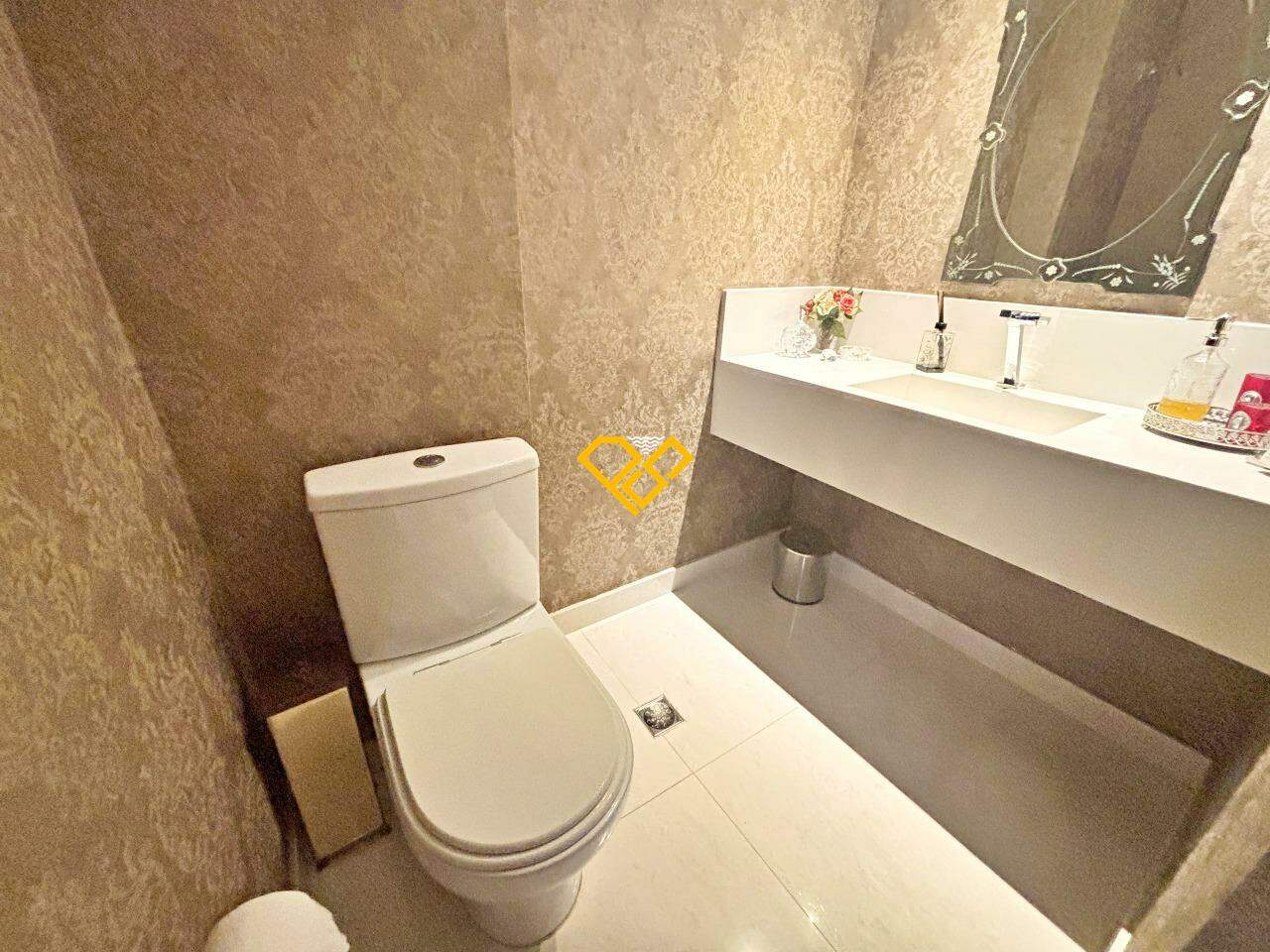 Apartamento à venda no Embaré: Lavabo