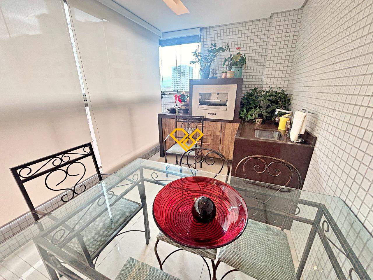 Apartamento à venda no Embaré: Varanda
