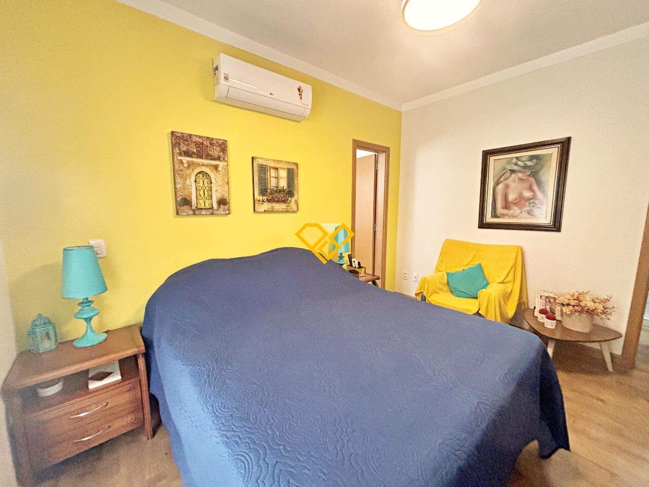 Apartamento à venda no Embaré: Suíte 3