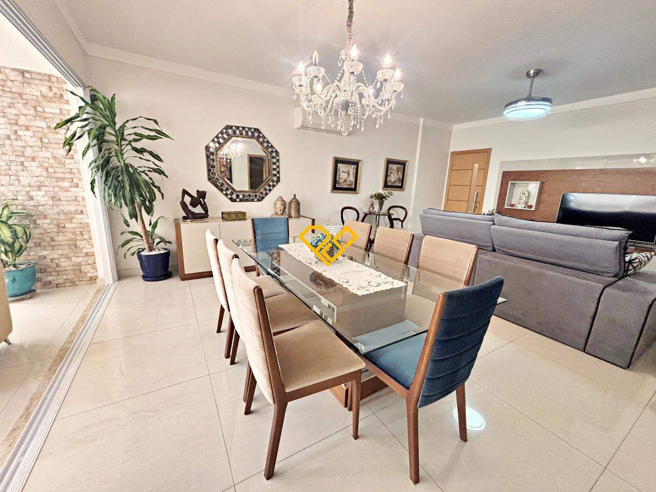 Apartamento à venda no Embaré: Sala
