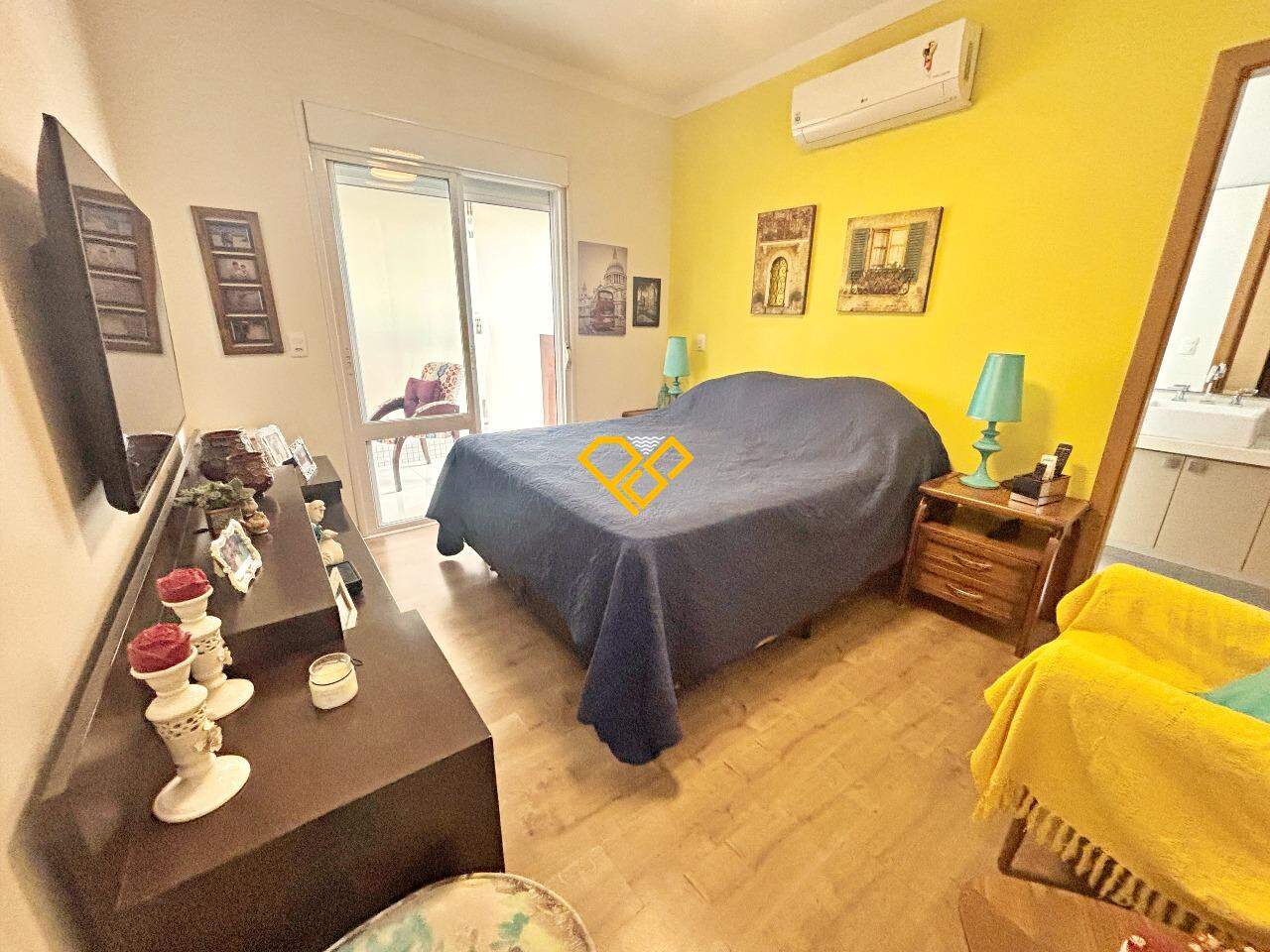 Apartamento à venda no Embaré: Suíte 3