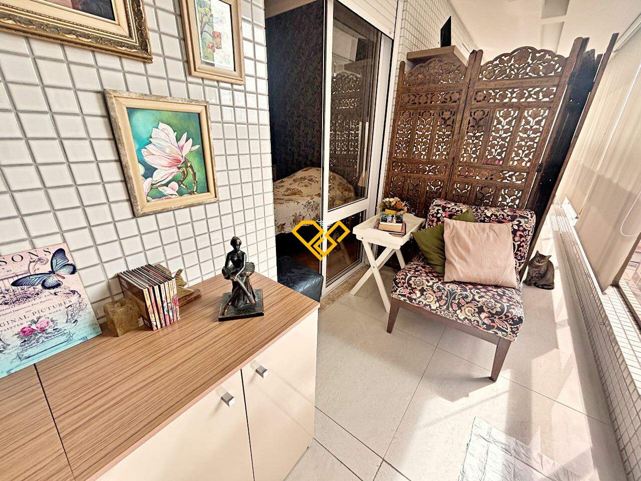 Apartamento à venda no Embaré: Varanda
