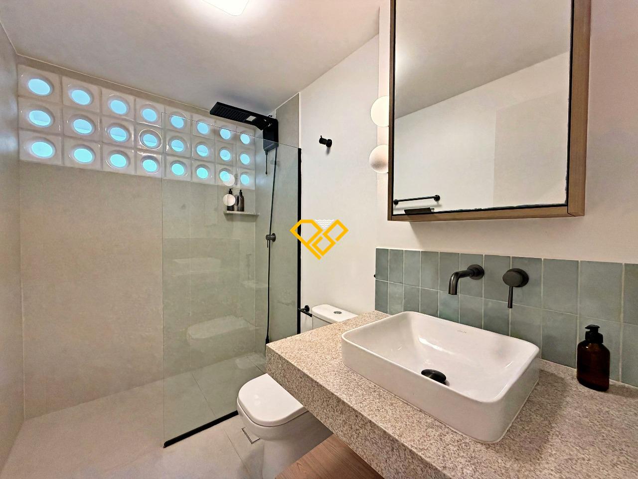 Apartamento à venda no Pompéia: Wc social