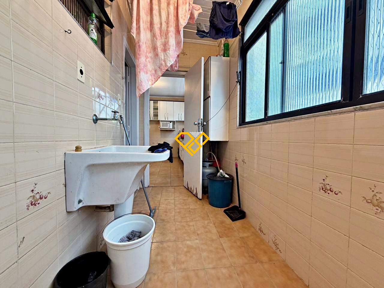 Apartamento para aluguel no Ponta da Praia: Área de serviço