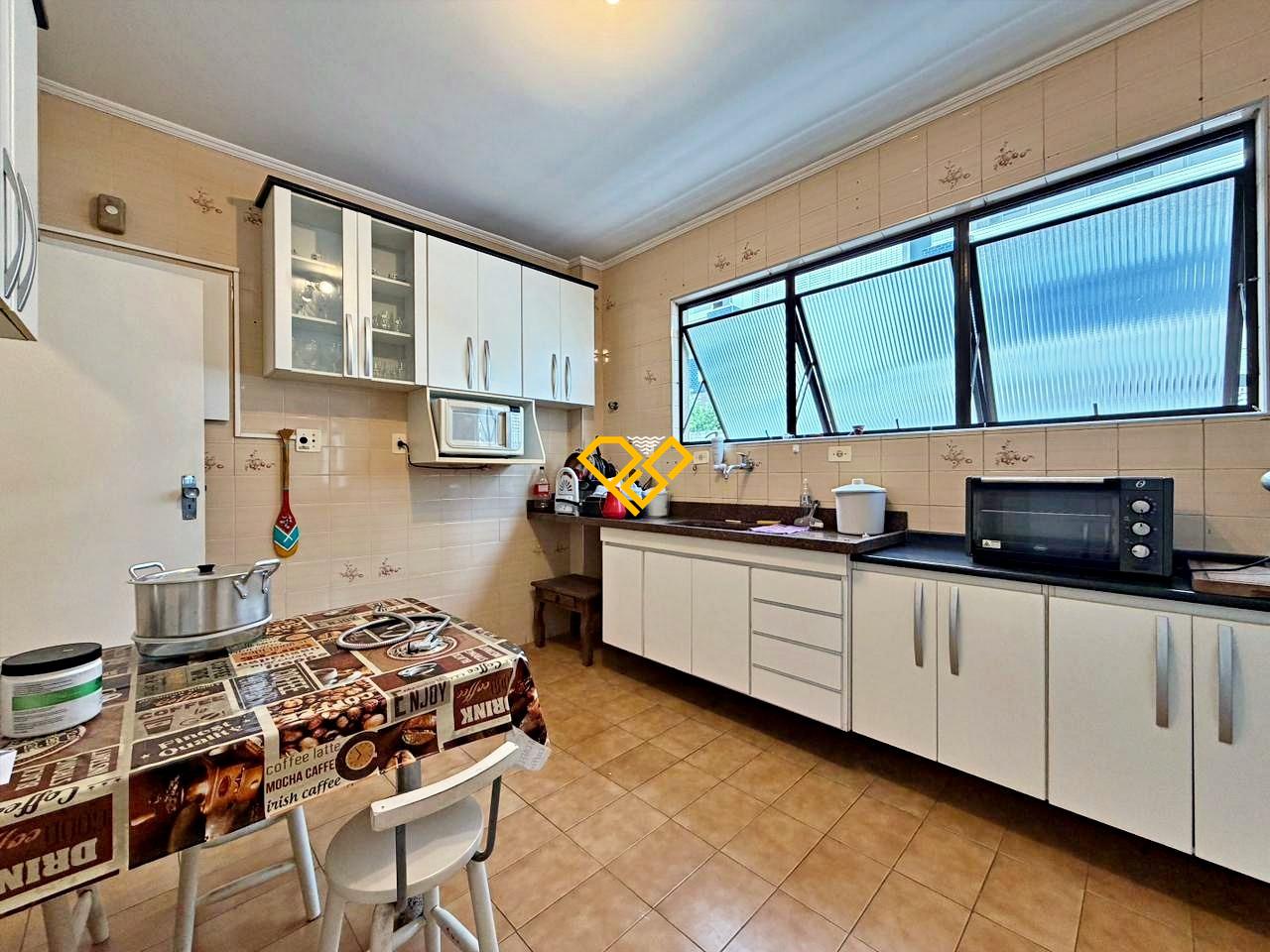 Apartamento para aluguel no Ponta da Praia: Cozinha
