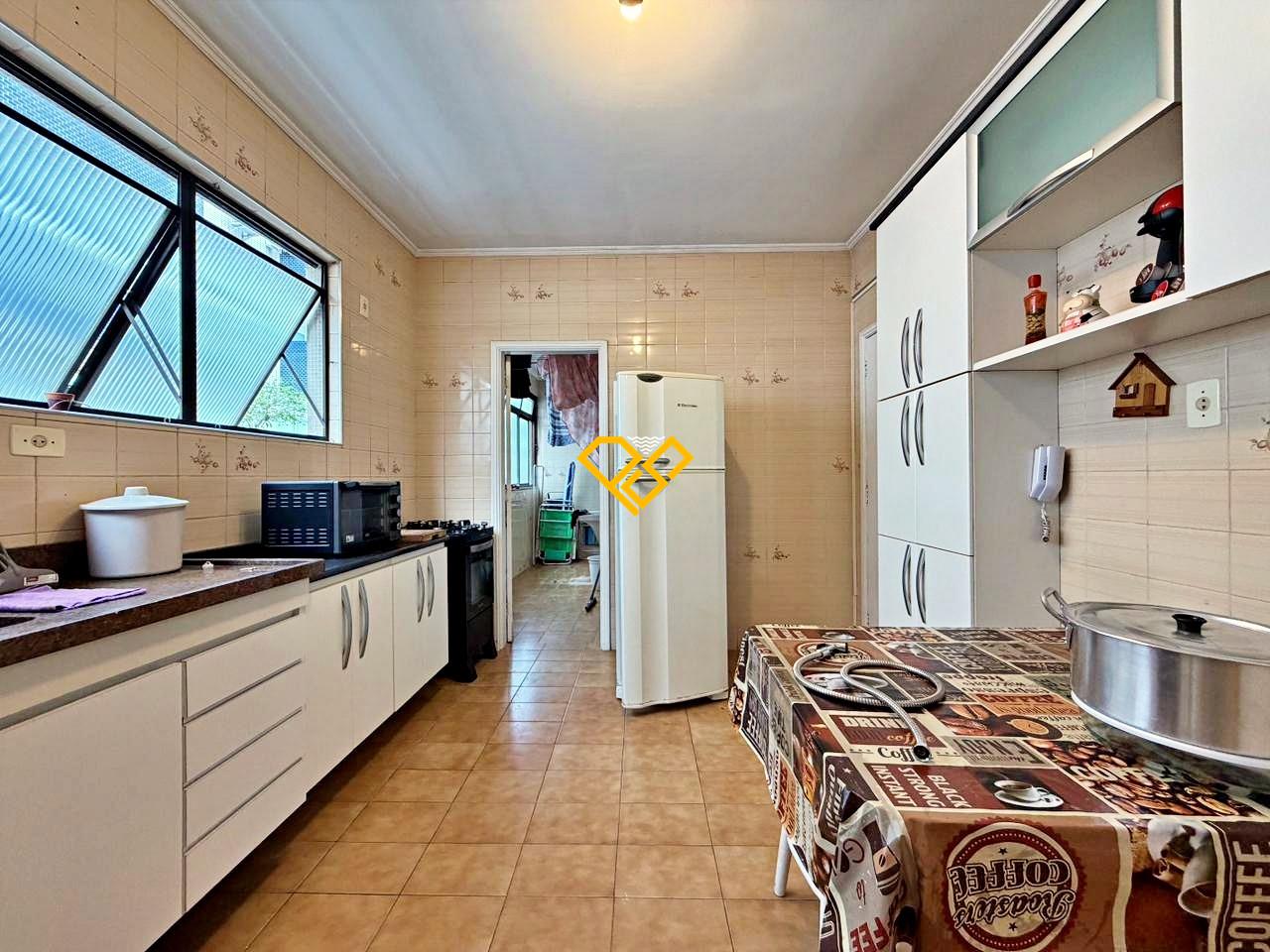 Apartamento para aluguel no Ponta da Praia: Cozinha