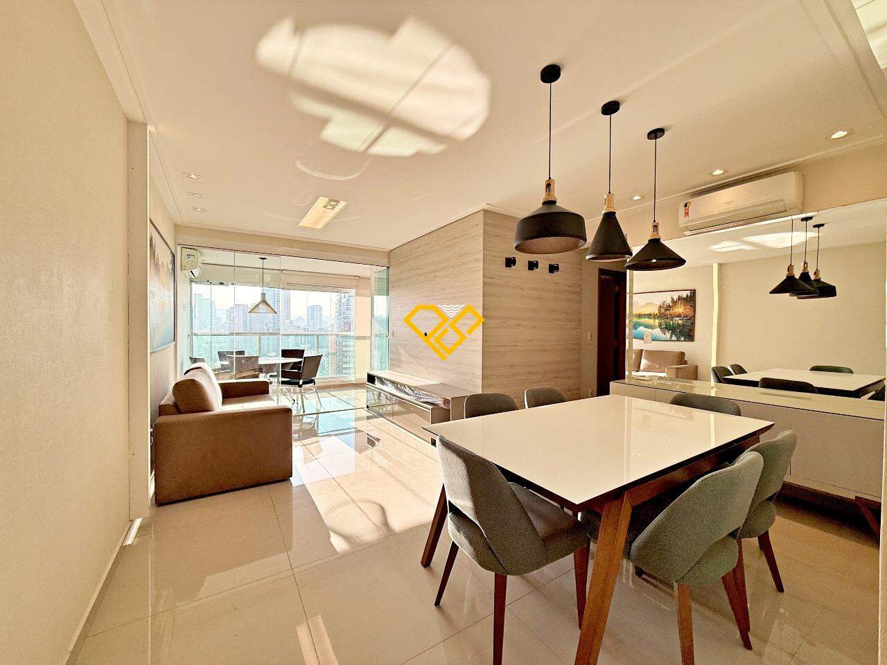 Apartamento para aluguel no Embaré: Sala
