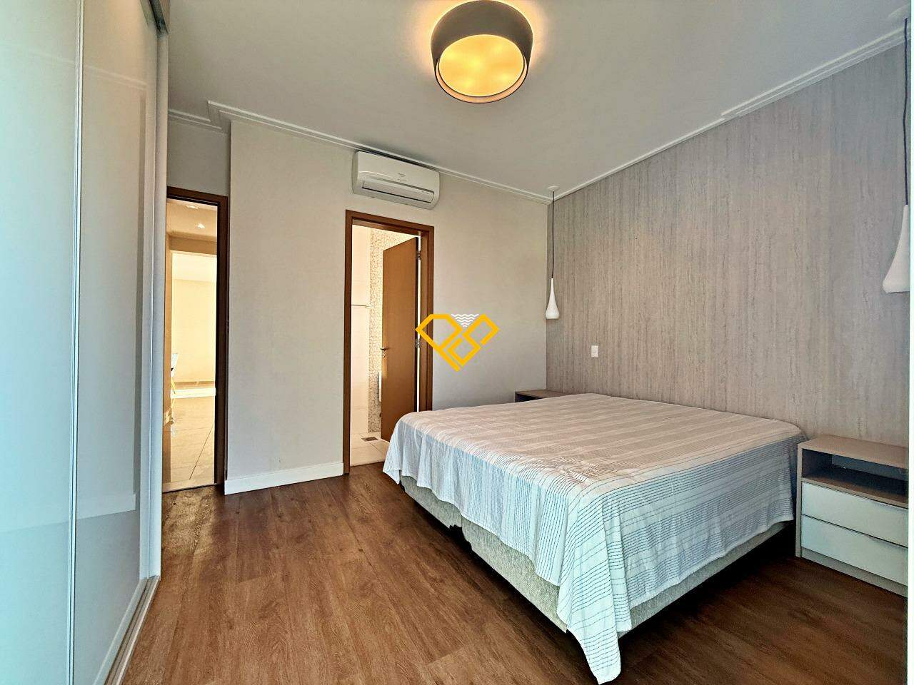 Apartamento para aluguel no Embaré: Dormitório 1 - suíte