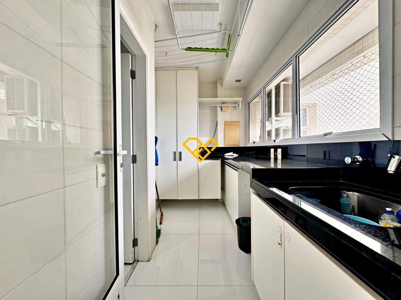 Apartamento para aluguel no Ponta da Praia: Área de serviço
