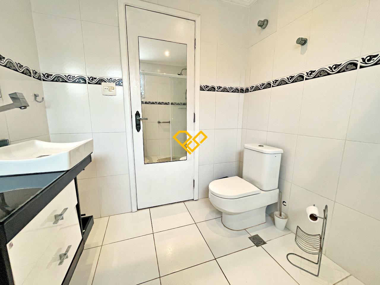 Apartamento à venda no Gonzaga: Wc social