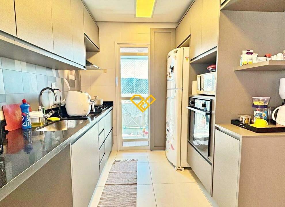 Apartamento à venda no Gonzaga: Cozinha