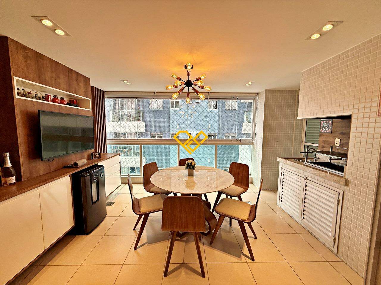 Apartamento à venda no Ponta da Praia: Varanda