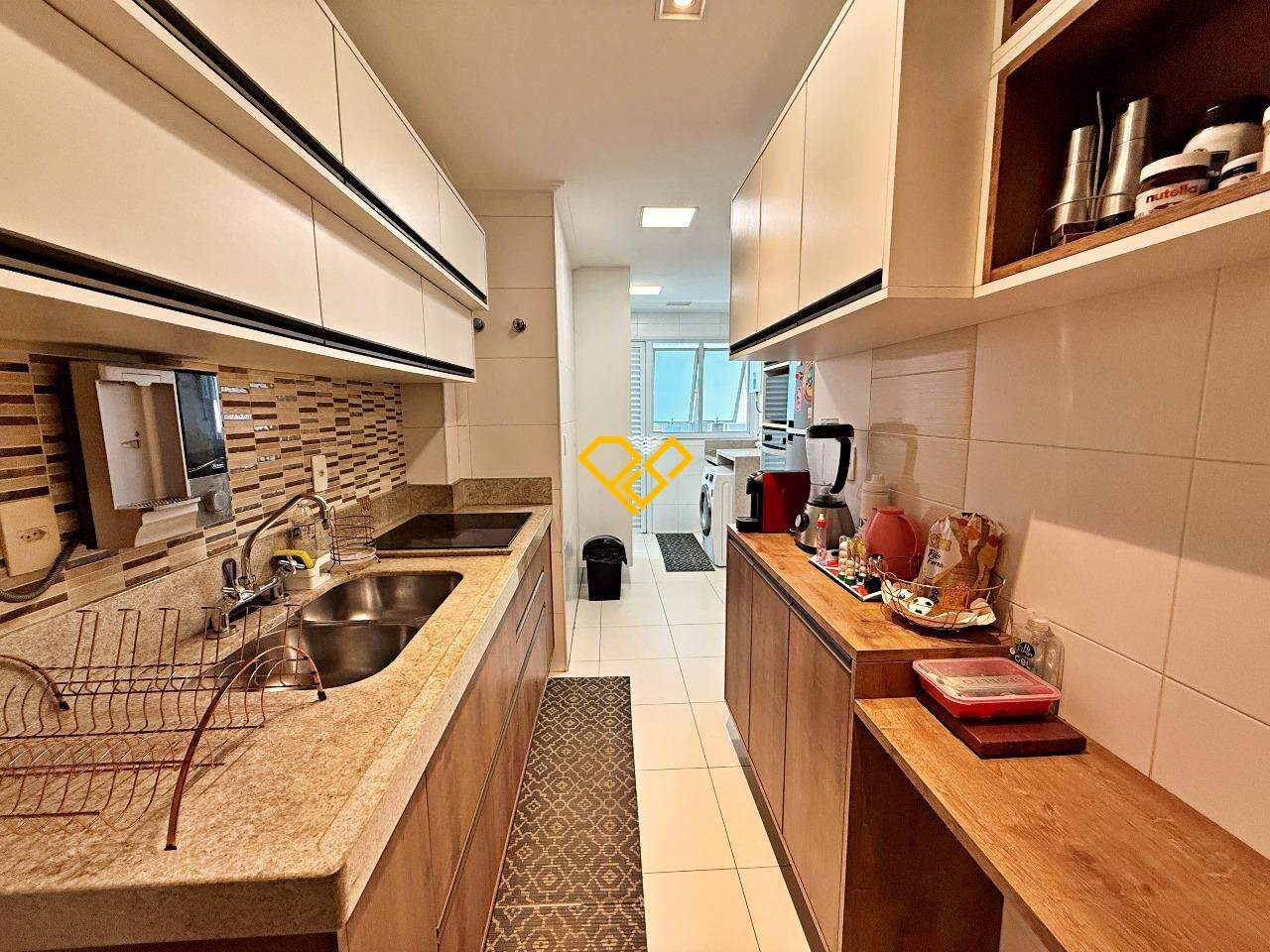 Apartamento à venda no Ponta da Praia: Cozinha