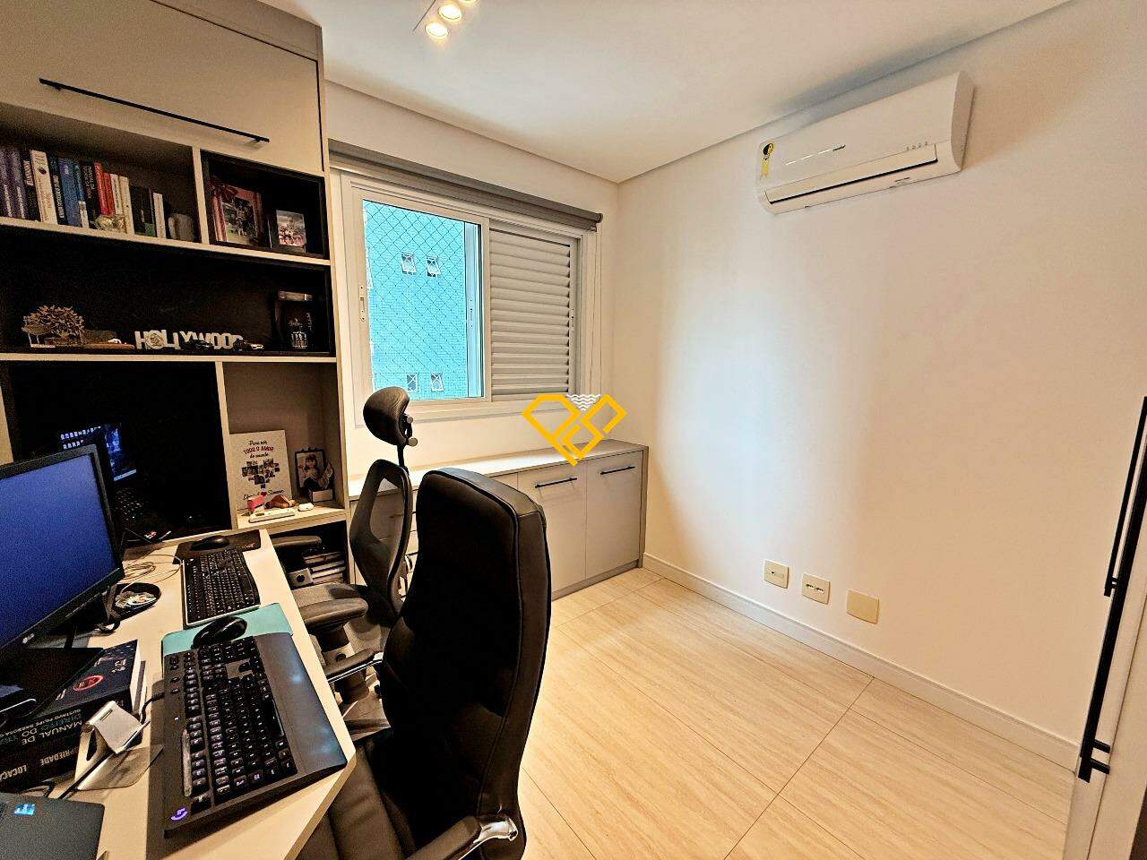 Apartamento à venda no Ponta da Praia: Dormitório 3