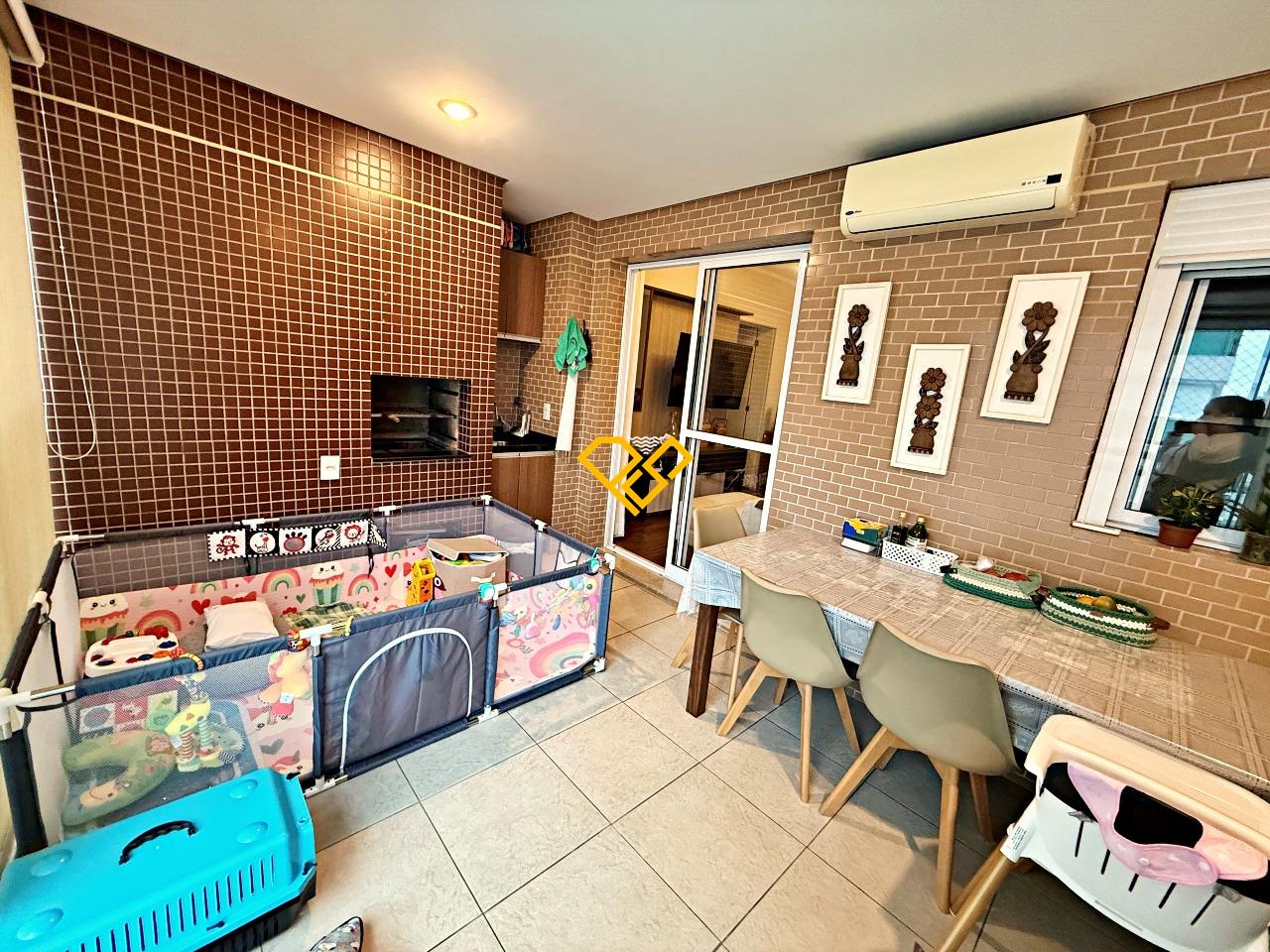 Apartamento à venda no Pompéia: Varanda com churrasqueira