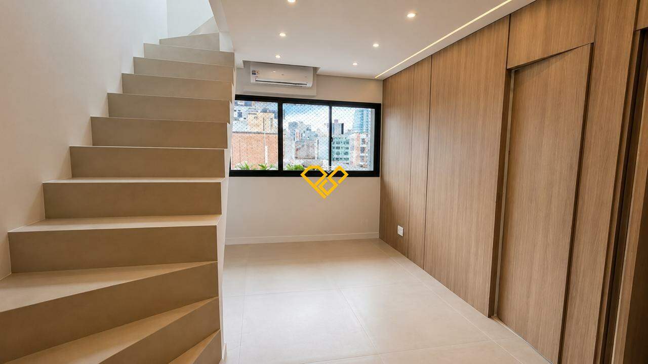 Cobertura à venda no Boqueirão: Sala 1° andar