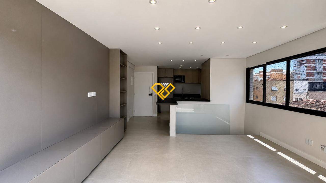 Cobertura à venda no Boqueirão: Sala com cozinha americana