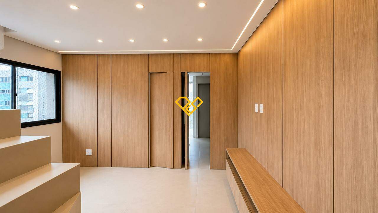 Cobertura à venda no Boqueirão: Sala 1° andar