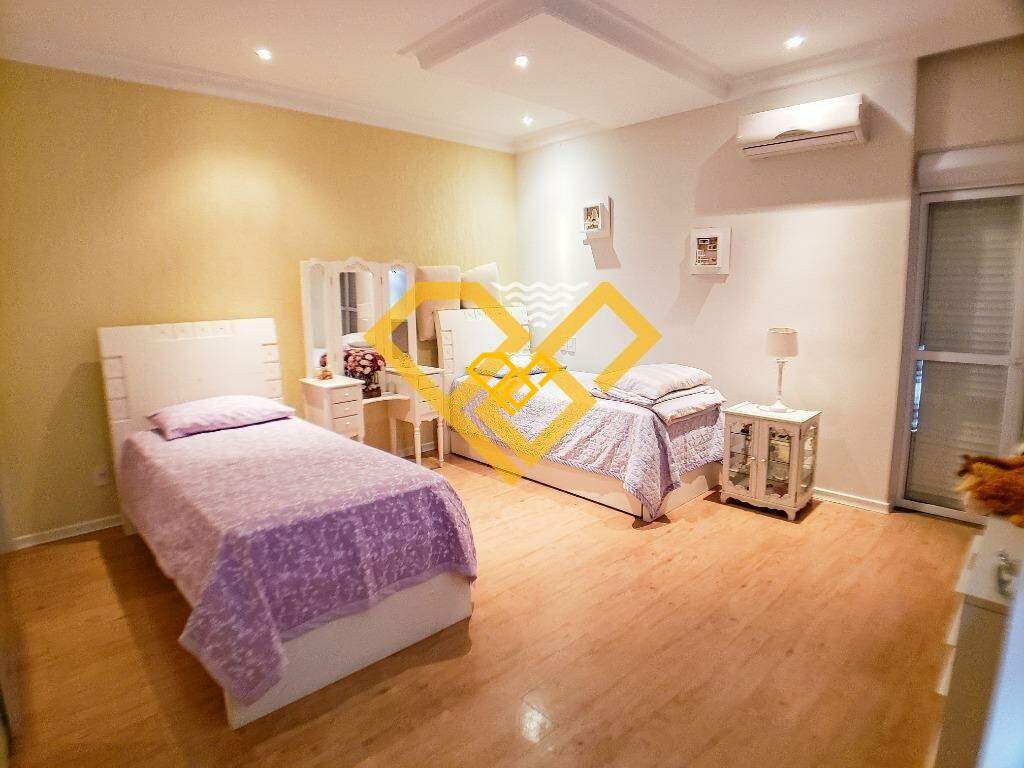 Apartamento à venda no Gonzaga: suíte  2