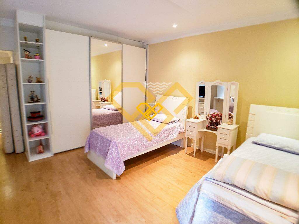 Apartamento à venda no Gonzaga: suíte 2