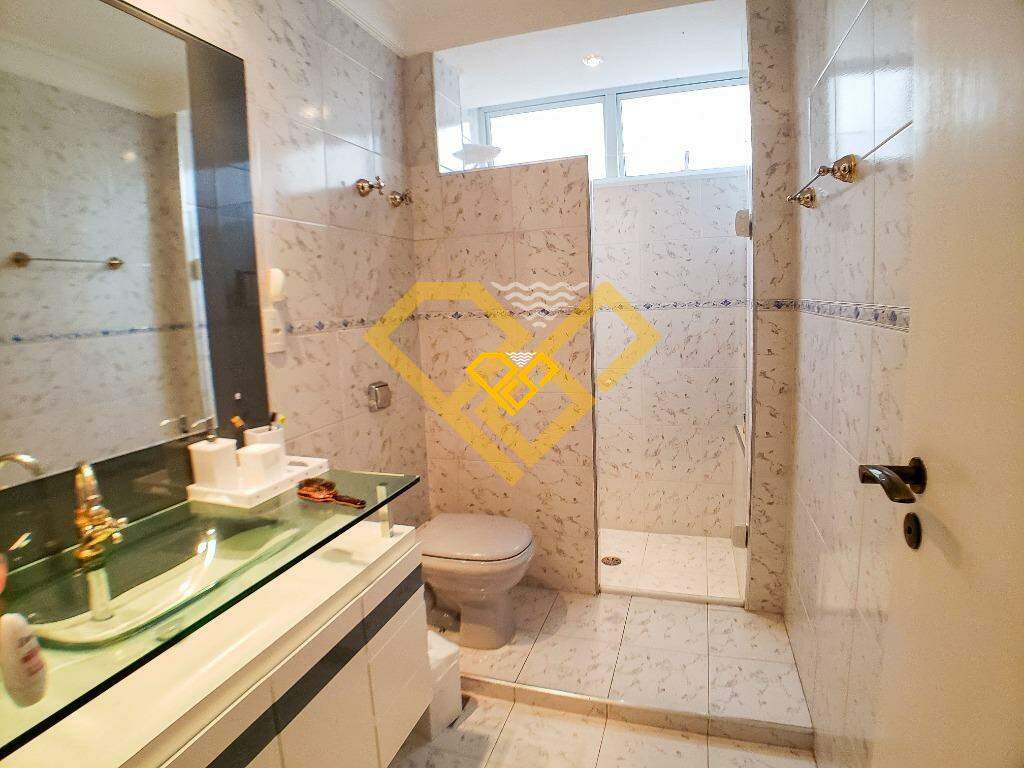 Apartamento à venda no Gonzaga: wc suíte 1