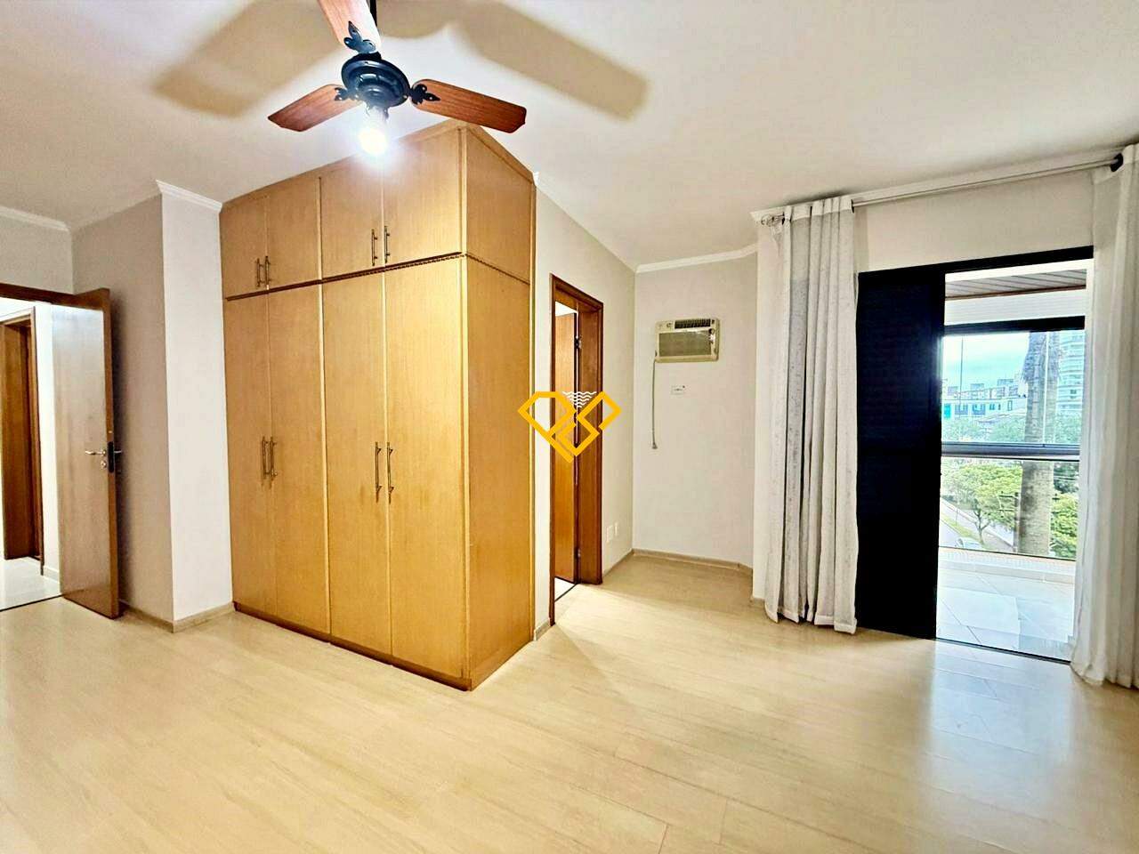 Apartamento à venda no Embaré: Suíte 3