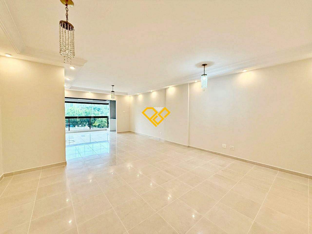 Apartamento à venda no Embaré: Sala