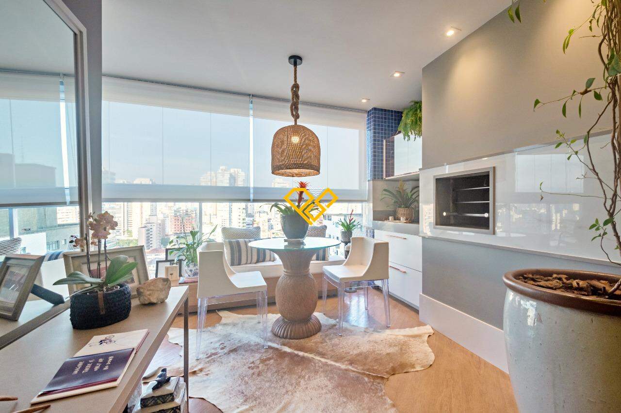 Apartamento à venda no Pompéia: Varanda