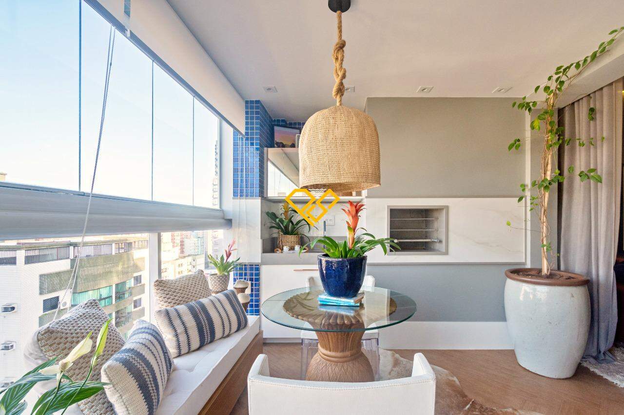 Apartamento à venda no Pompéia: Varanda