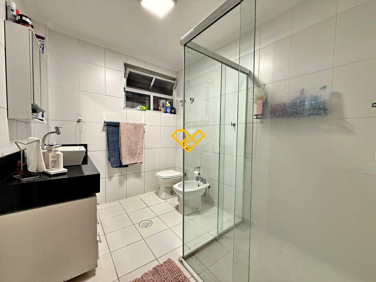 Apartamento à venda no Gonzaga: Wc social