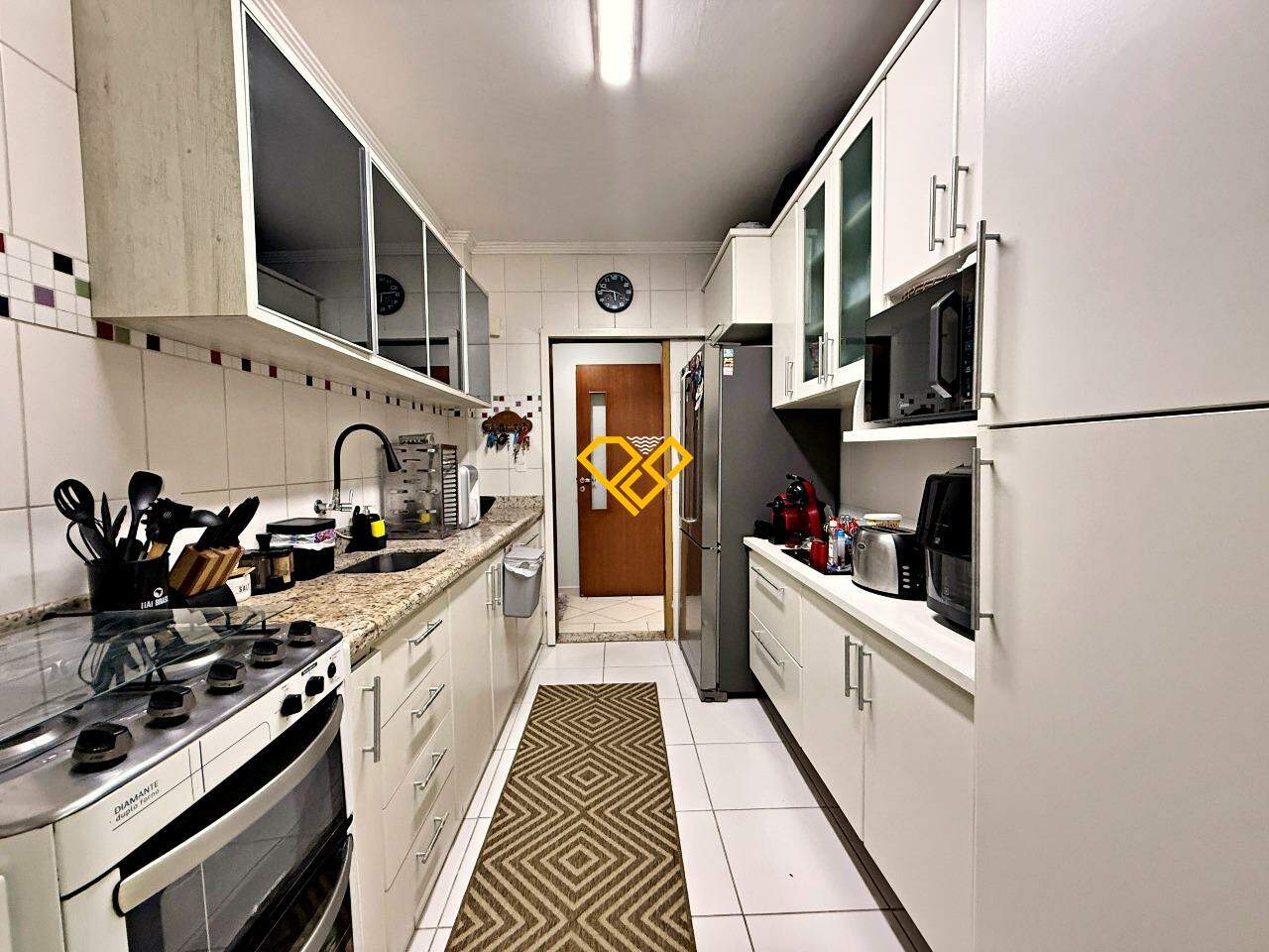 Apartamento à venda no Gonzaga: Cozinha
